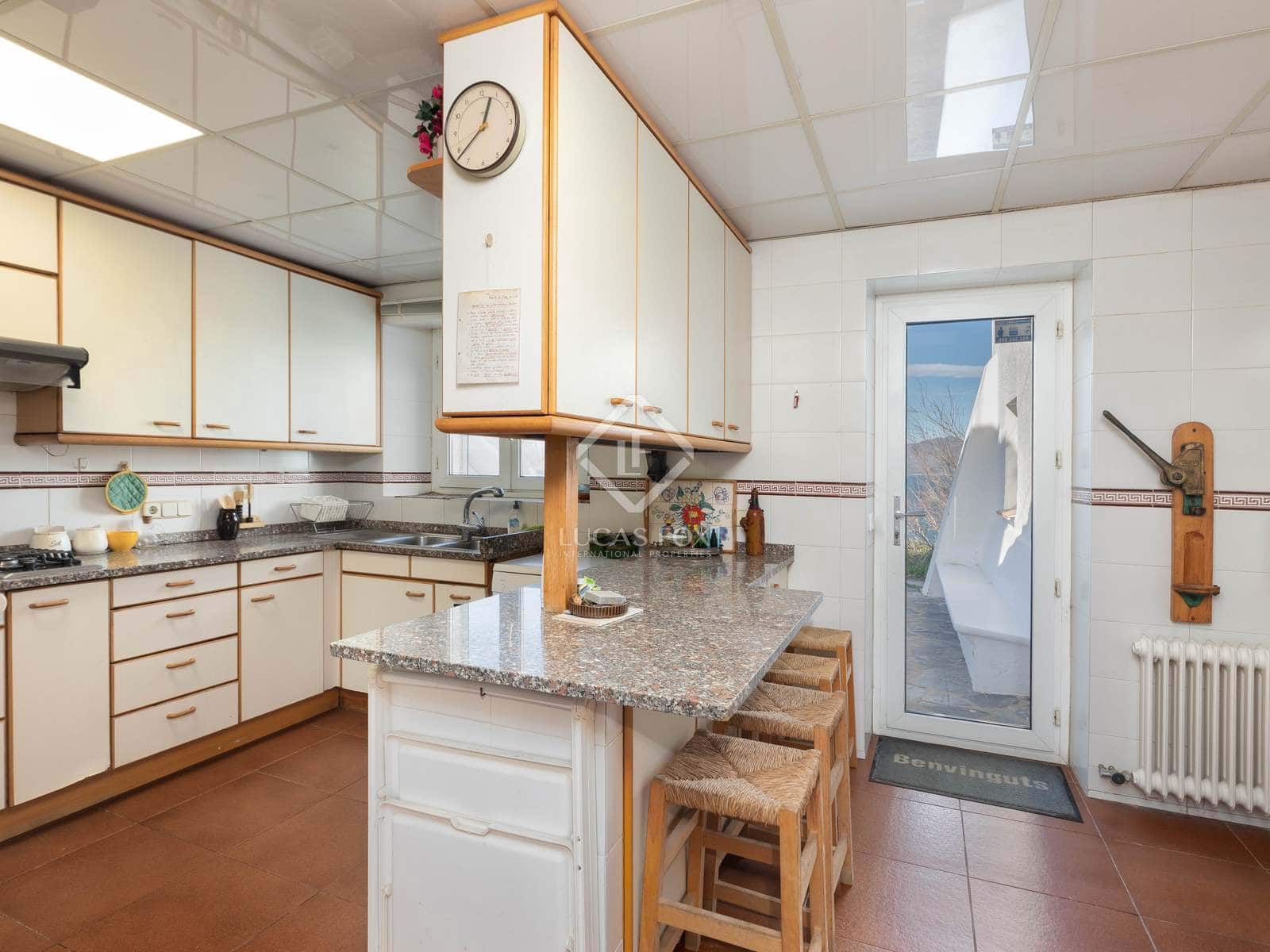 6 quarto Moradia para venda em El Port de la Selva com piscina garagem - 3 900 000 € (Ref: 6633744)