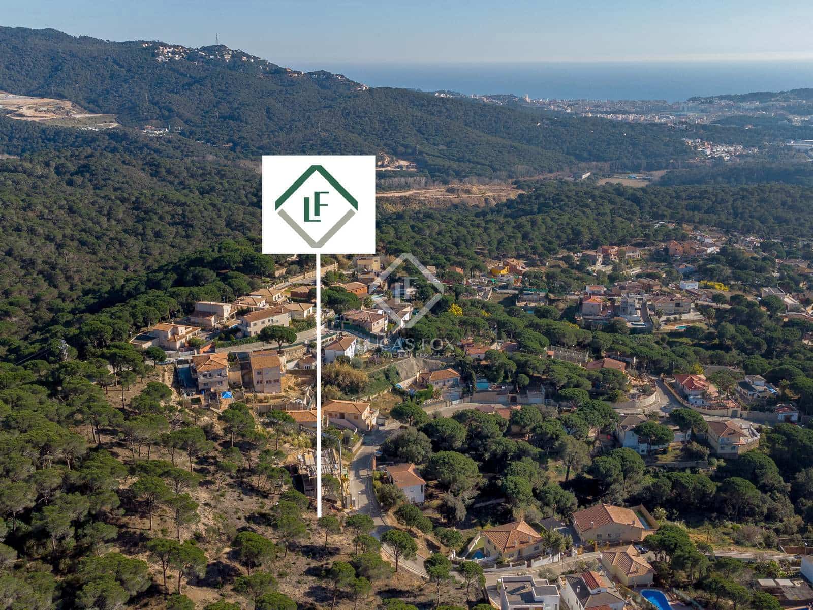 4 slaapkamer Villa te koop in Lloret de Mar met zwembad garage - € 869.500 (Ref: 6651426)