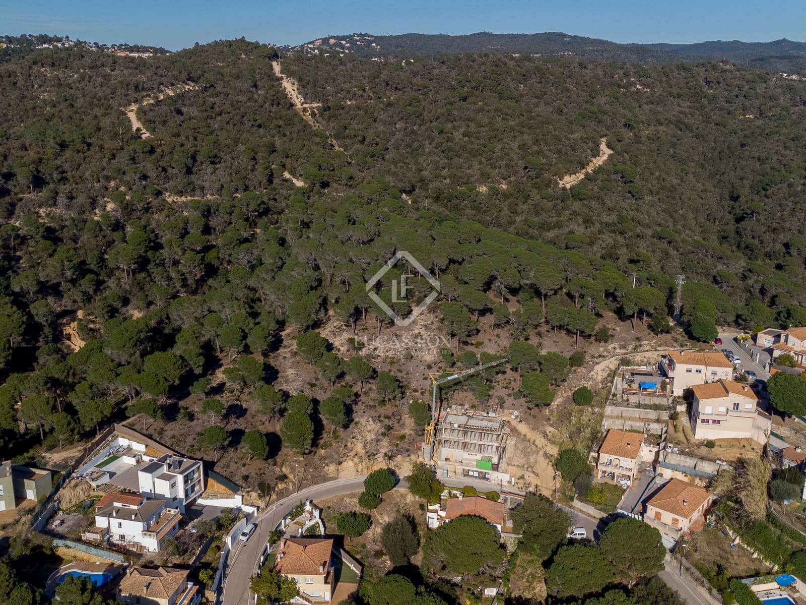 4 slaapkamer Villa te koop in Lloret de Mar met zwembad garage - € 869.500 (Ref: 6651426)