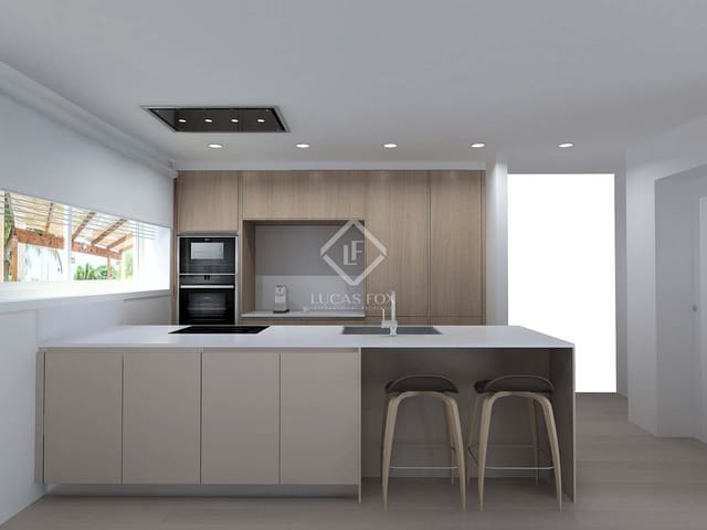 4 slaapkamer Villa te koop in Lloret de Mar met zwembad garage - € 869.500 (Ref: 6651426)