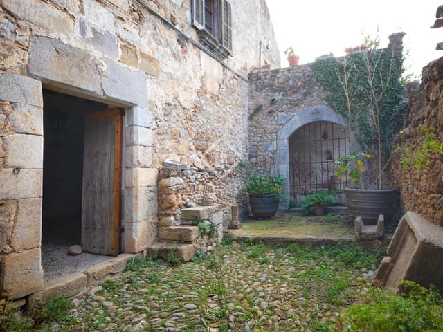 8 Zimmer Finca/Landgut zu verkaufen in Vilaür mit Garage - 980.000 € (Ref: 6651428)