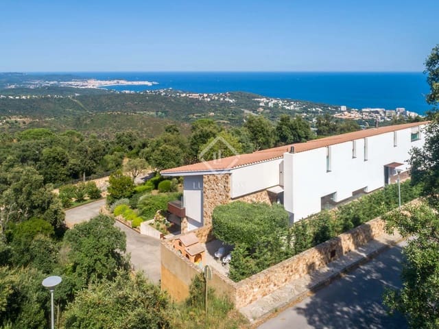 6 slaapkamer Villa te koop in Platja d'Aro, Castell-Platja d'Aro met zwembad garage - € 2.200.000 (Ref: 6660290)