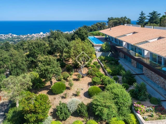 6 slaapkamer Villa te koop in Platja d'Aro, Castell-Platja d'Aro met zwembad garage - € 2.200.000 (Ref: 6660290)