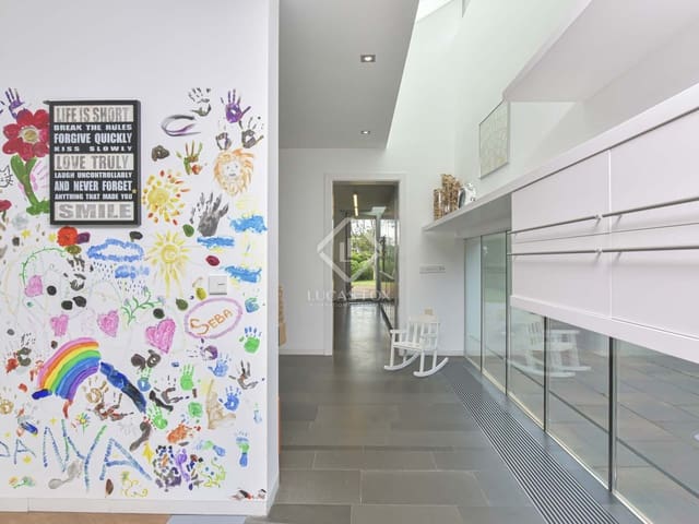 6 slaapkamer Villa te koop in Platja d'Aro, Castell-Platja d'Aro met zwembad garage - € 2.200.000 (Ref: 6660290)