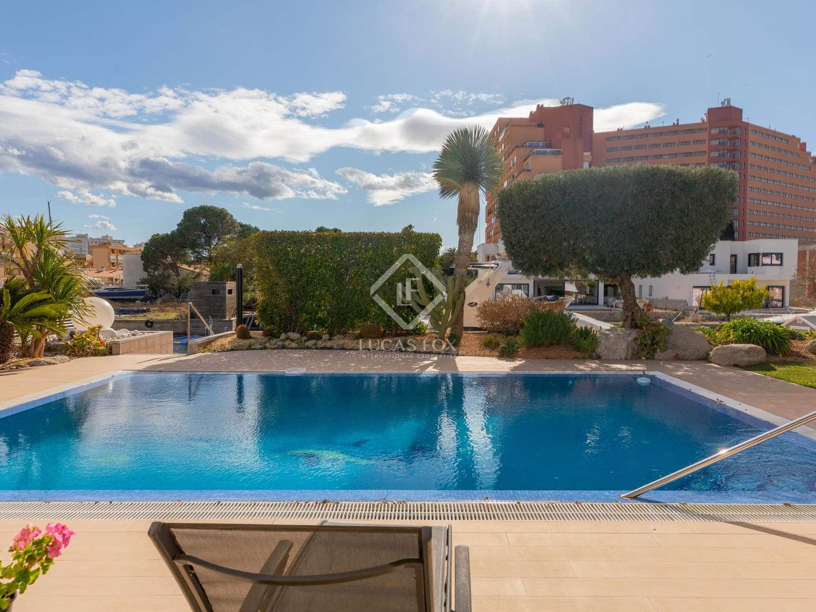5 bedroom Villa for sale in Roses with pool garage - € 1,900,000 (Ref: 6663678)