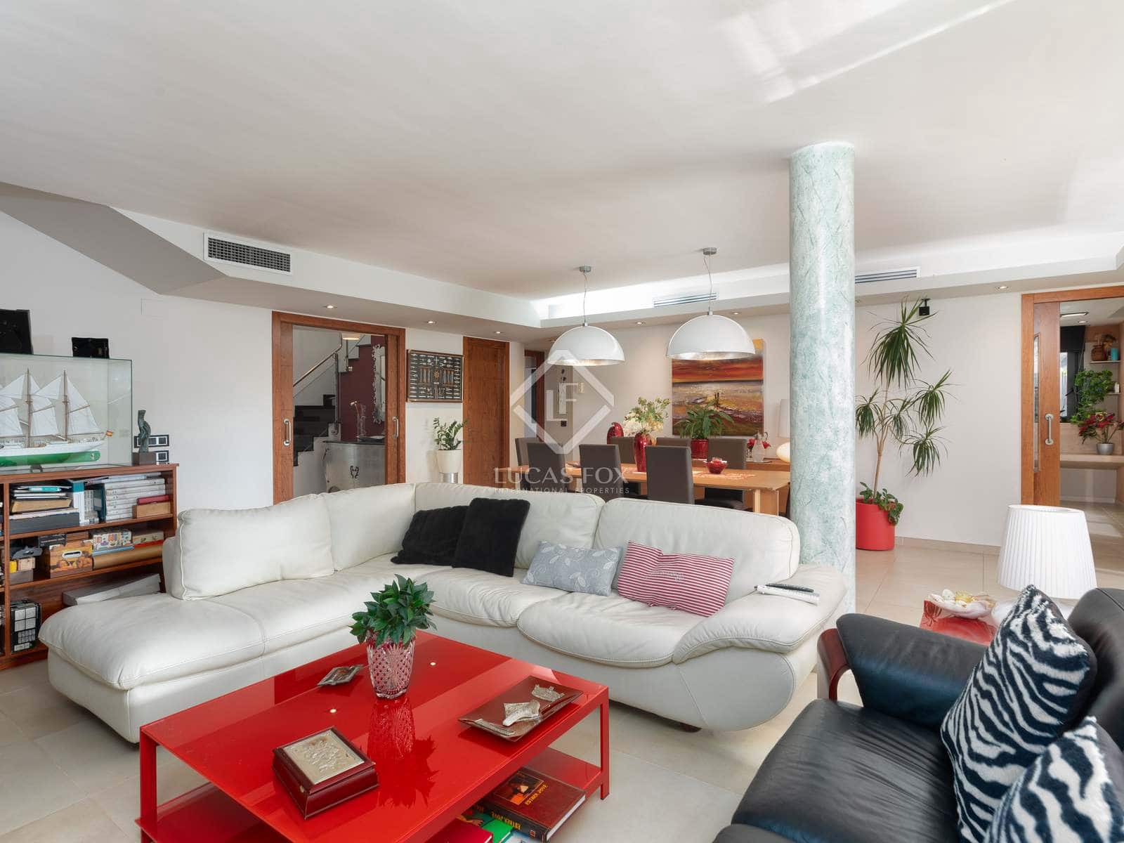 5 bedroom Villa for sale in Roses with pool garage - € 1,900,000 (Ref: 6663678)