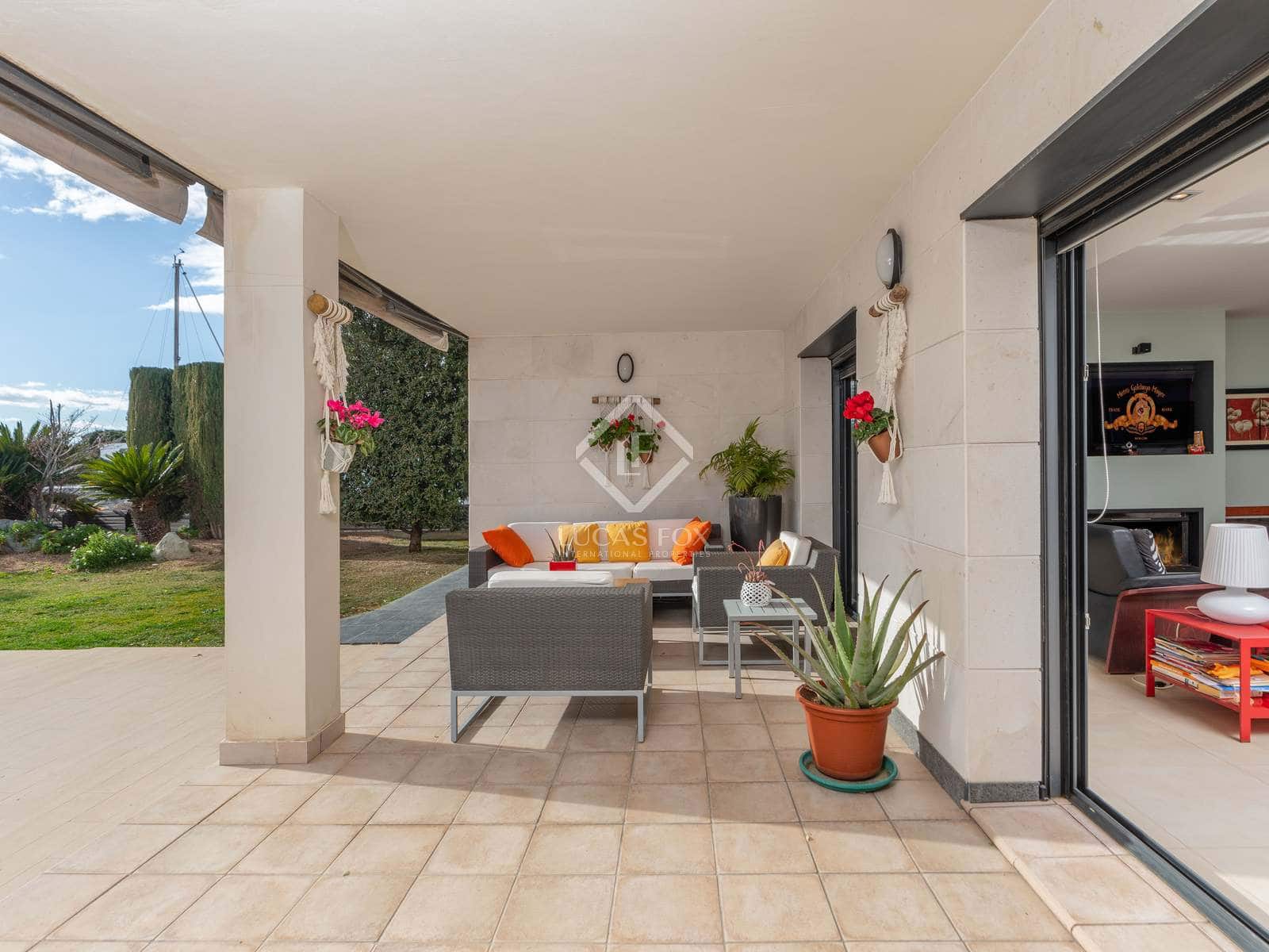 5 bedroom Villa for sale in Roses with pool garage - € 1,900,000 (Ref: 6663678)