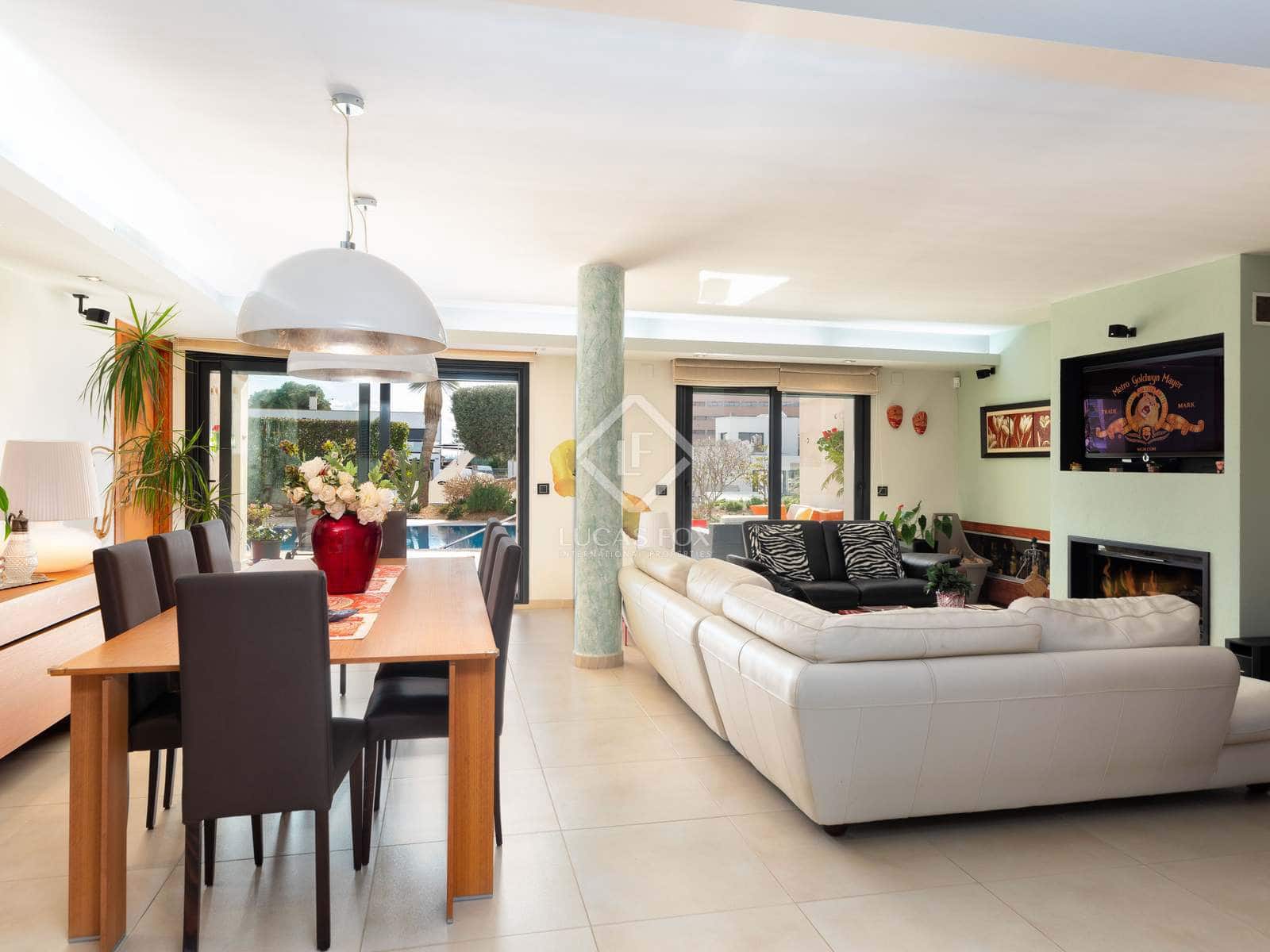 5 bedroom Villa for sale in Roses with pool garage - € 1,900,000 (Ref: 6663678)