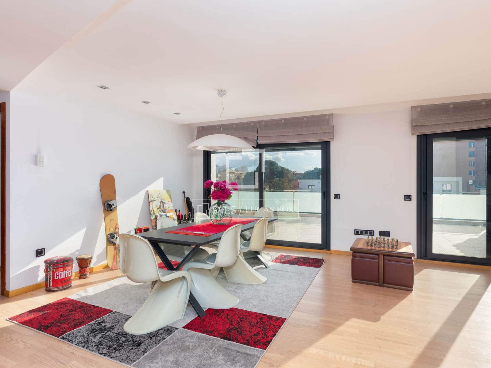5 bedroom Villa for sale in Roses with pool garage - € 1,900,000 (Ref: 6663678)