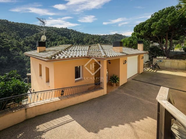 5 bedroom Villa for sale in Sant Feliu de Guíxols with pool garage - € 795,000 (Ref: 6663683)