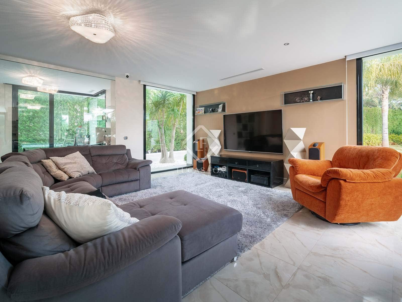 4 bedroom Villa for sale in Javea / Xabia with pool garage - € 2,950,000 (Ref: 6701068)