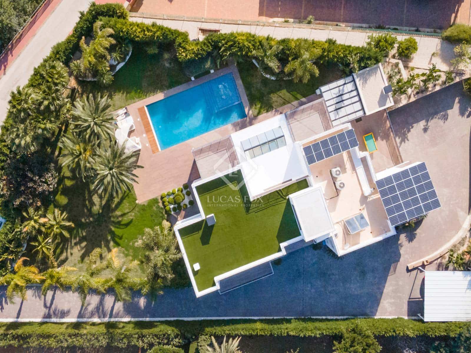 4 bedroom Villa for sale in Javea / Xabia with pool garage - € 2,950,000 (Ref: 6701068)
