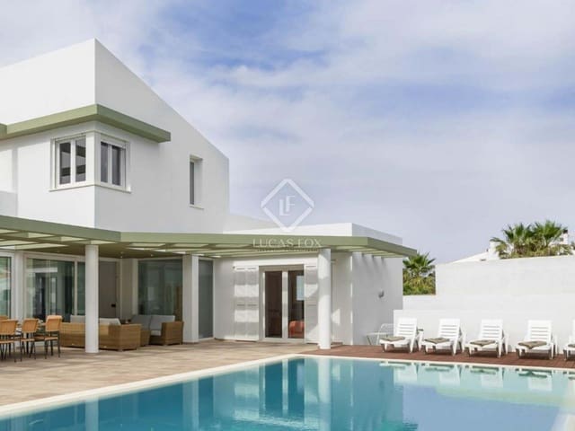 4 slaapkamer Villa te koop in Ciutadella de Menorca met zwembad garage - € 1.470.000 (Ref: 6712567)
