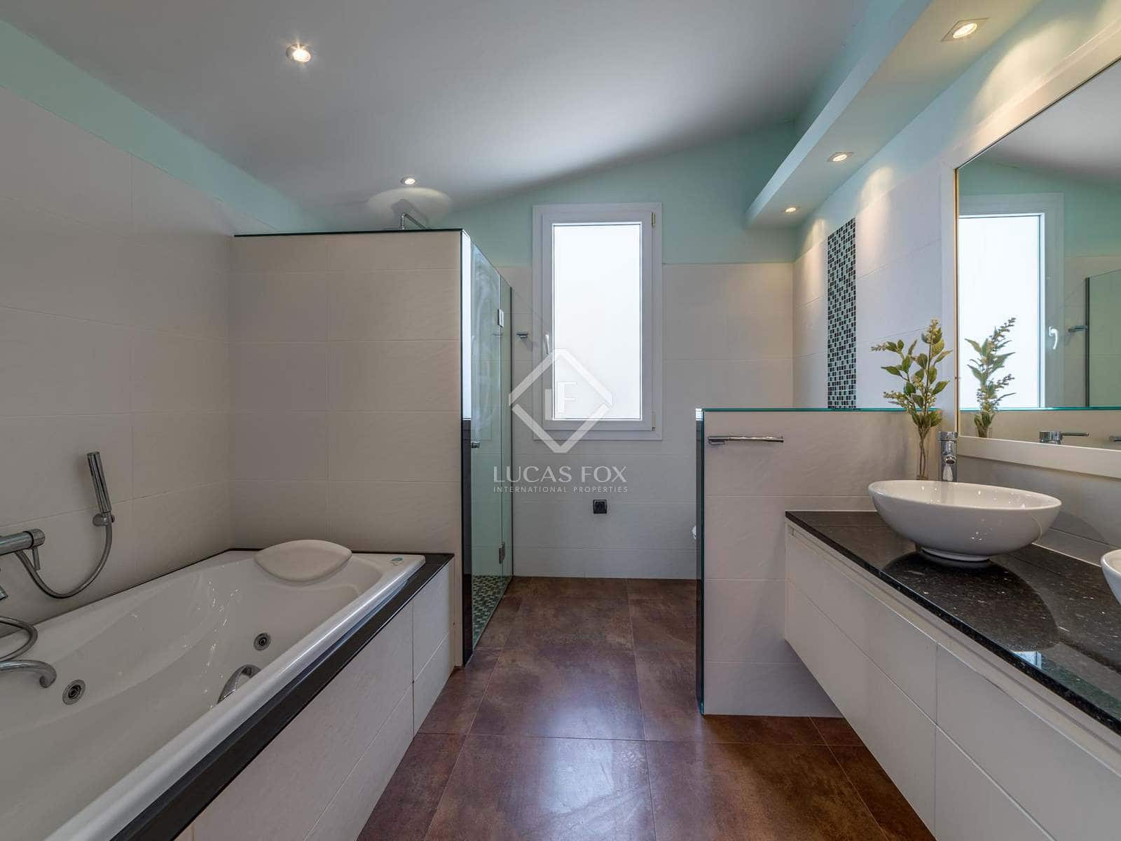 4 sypialnia Willa na sprzedaż w Ciutadella de Menorca z basenem garażem - 1 470 000 € (Ref: 6712567)