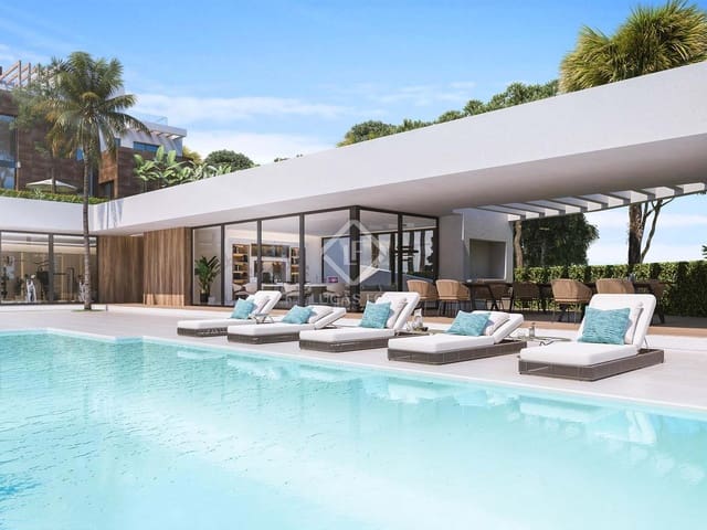 4 sypialnia Willa na sprzedaż w Marbella z basenem garażem - 1 675 000 € (Ref: 6750765)