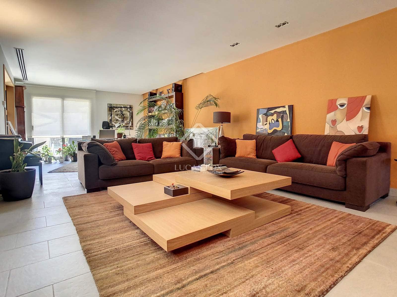 4 soveværelse Villa til salg i Mahon / Mao med swimmingpool garage - € 1.300.000 (Ref: 6774528)