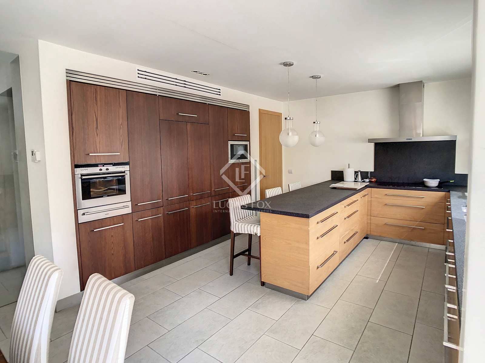 4 soveværelse Villa til salg i Mahon / Mao med swimmingpool garage - € 1.300.000 (Ref: 6774528)