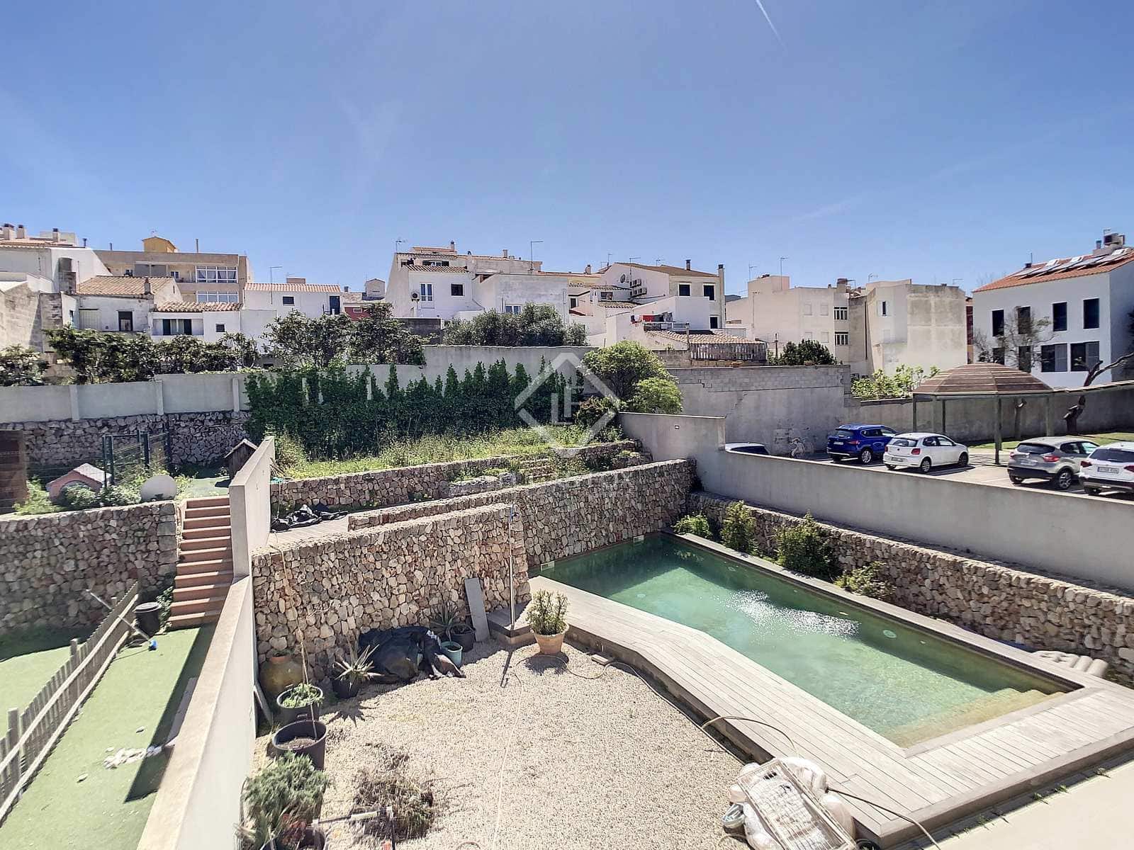 4 soveværelse Villa til salg i Mahon / Mao med swimmingpool garage - € 1.300.000 (Ref: 6774528)