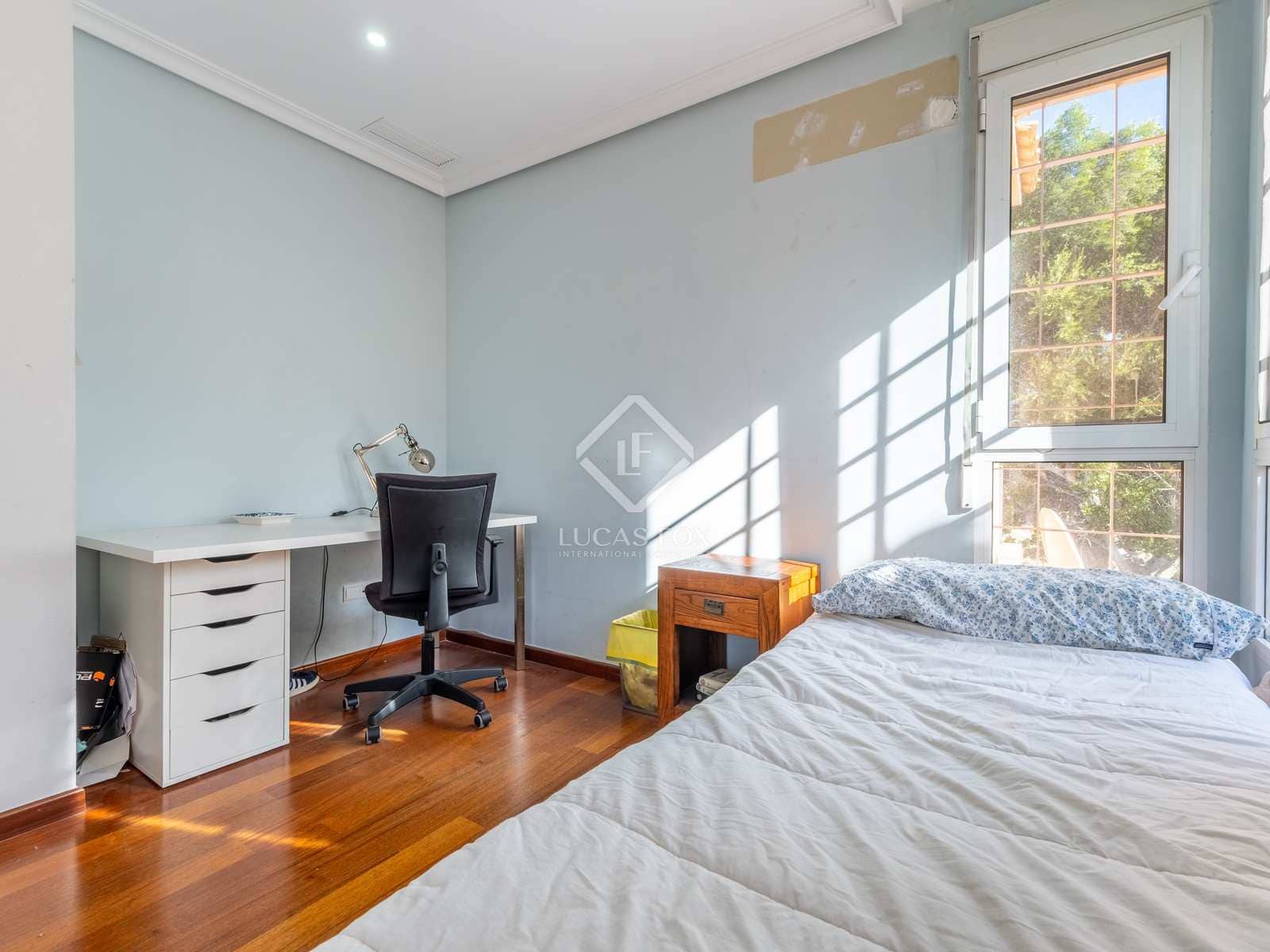 4 sypialnia Willa na sprzedaż w Miasto Alicante / Alacant z basenem garażem - 965 000 € (Ref: 6776528)