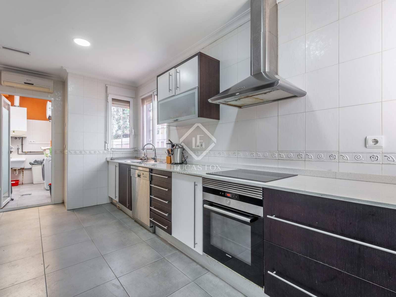 4 sypialnia Willa na sprzedaż w Miasto Alicante / Alacant z basenem garażem - 965 000 € (Ref: 6776528)