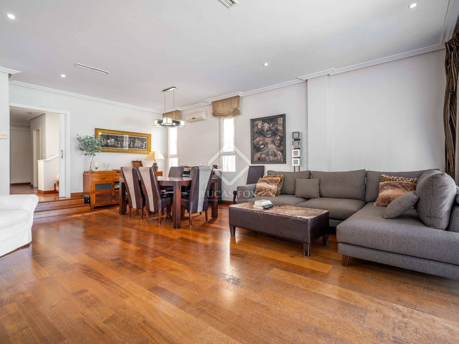 4 sypialnia Willa na sprzedaż w Miasto Alicante / Alacant z basenem garażem - 965 000 € (Ref: 6776528)