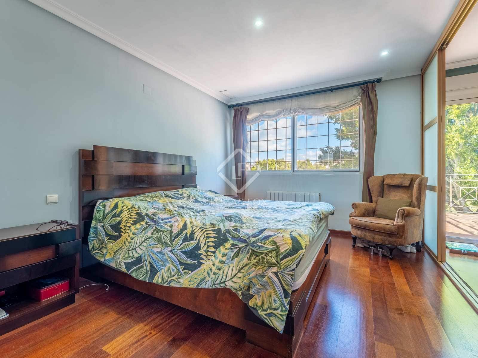 4 sypialnia Willa na sprzedaż w Miasto Alicante / Alacant z basenem garażem - 965 000 € (Ref: 6776528)