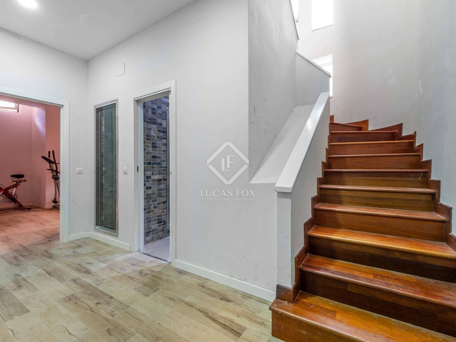 4 sypialnia Willa na sprzedaż w Miasto Alicante / Alacant z basenem garażem - 965 000 € (Ref: 6776528)