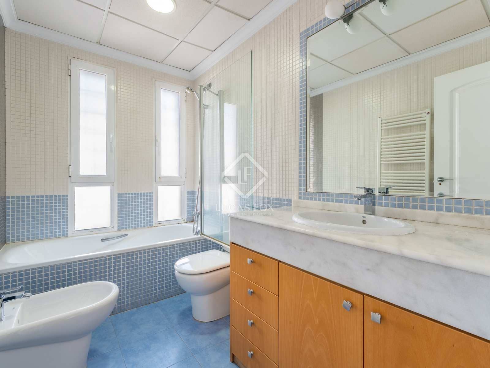 4 sypialnia Willa na sprzedaż w Miasto Alicante / Alacant z basenem garażem - 965 000 € (Ref: 6776528)