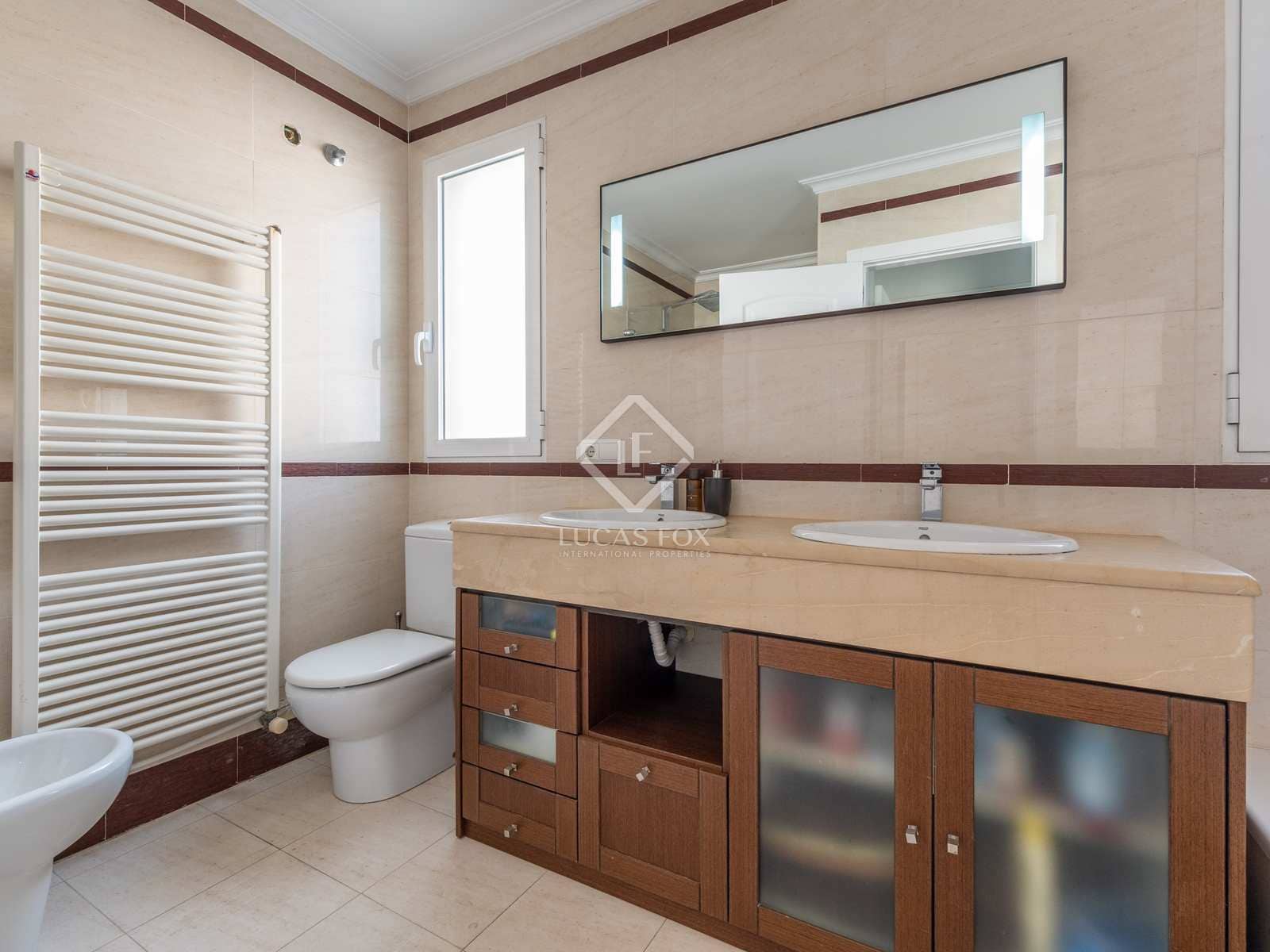 4 sypialnia Willa na sprzedaż w Miasto Alicante / Alacant z basenem garażem - 965 000 € (Ref: 6776528)