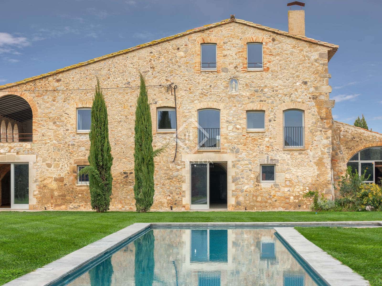 12 soveværelse Finca/Landehus til salg i Vilacolum med swimmingpool garage - € 2.350.000 (Ref: 6776532)