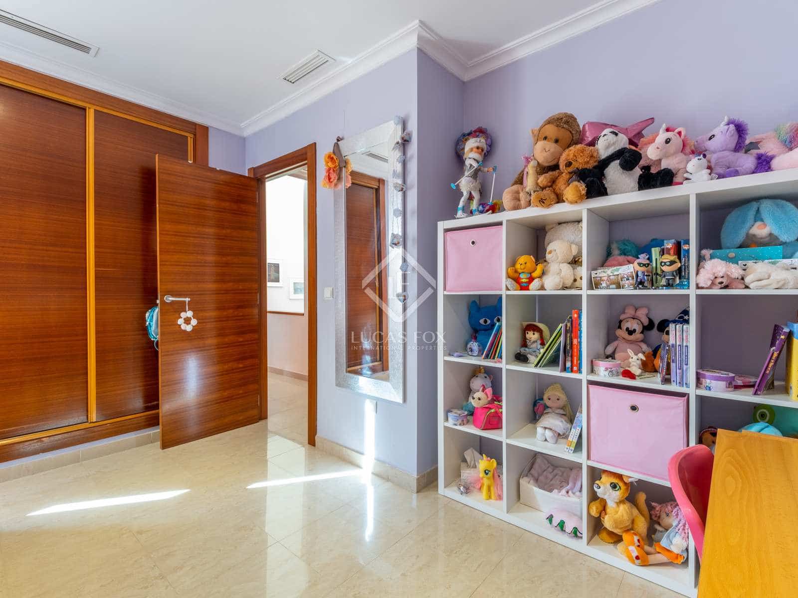 4 sypialnia Willa na sprzedaż w Miasto Alicante / Alacant z basenem garażem - 955 000 € (Ref: 6794038)