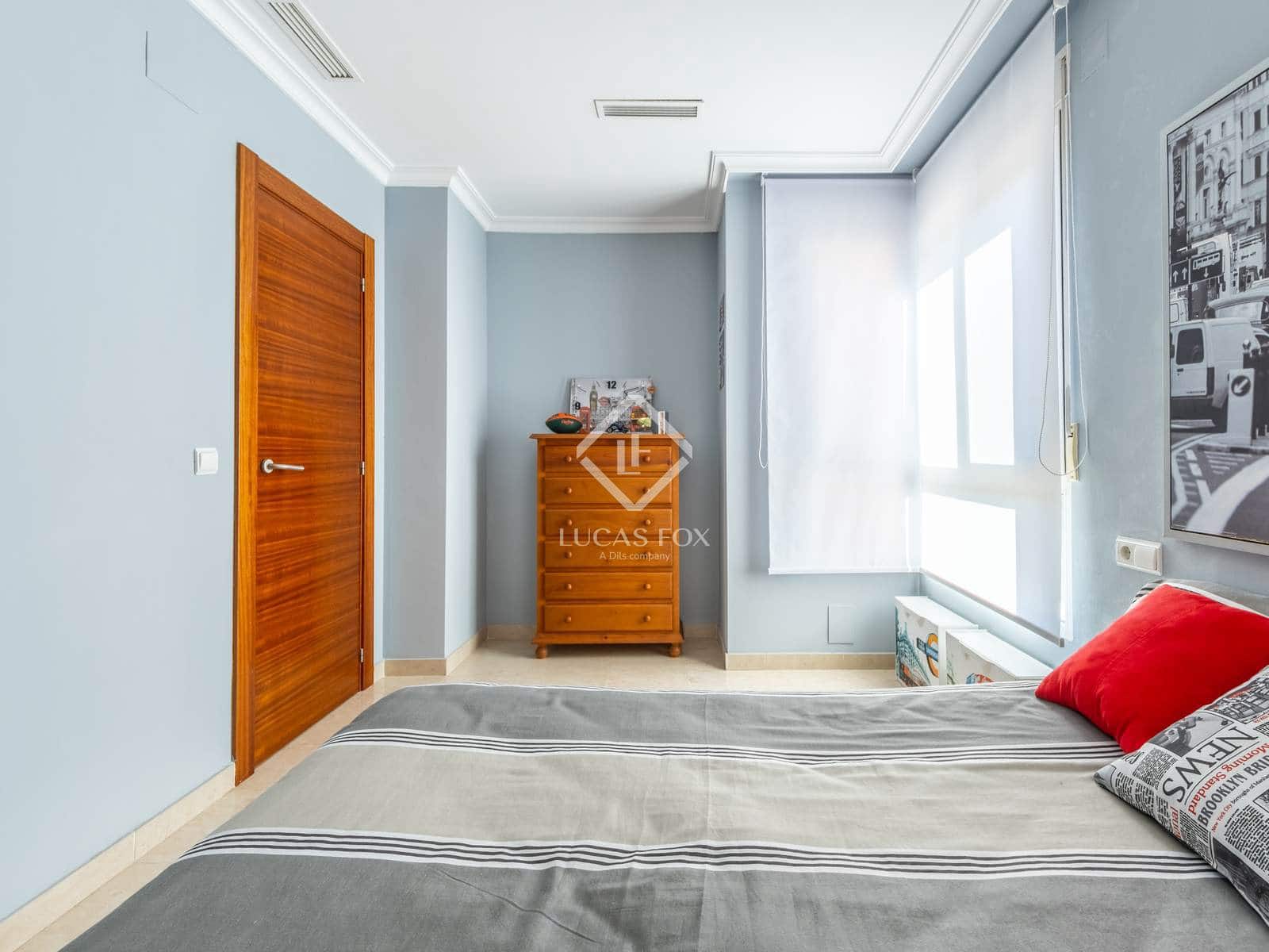 4 sypialnia Willa na sprzedaż w Miasto Alicante / Alacant z basenem garażem - 955 000 € (Ref: 6794038)