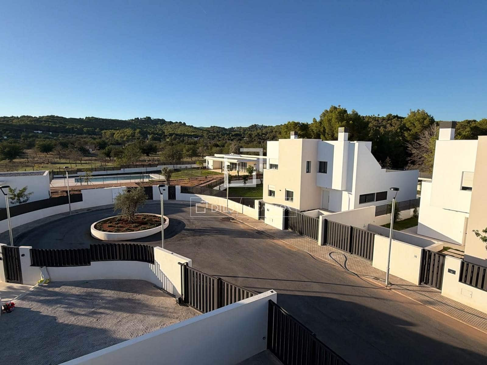 4 makuuhuone Huvila myytävänä paikassa Santa Eulalia / Santa Eularia mukana uima-altaan 
autotalli - 2 695 000 € (Ref: 6794045)