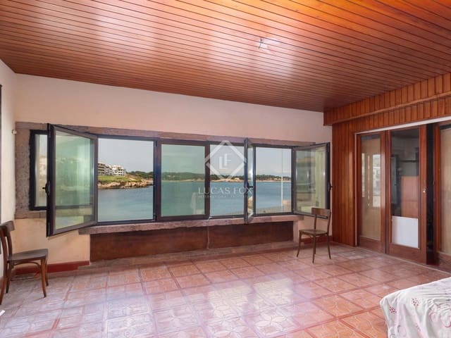 6 bedroom Villa for sale in L'Escala with garage - € 3,200,000 (Ref: 6819289)
