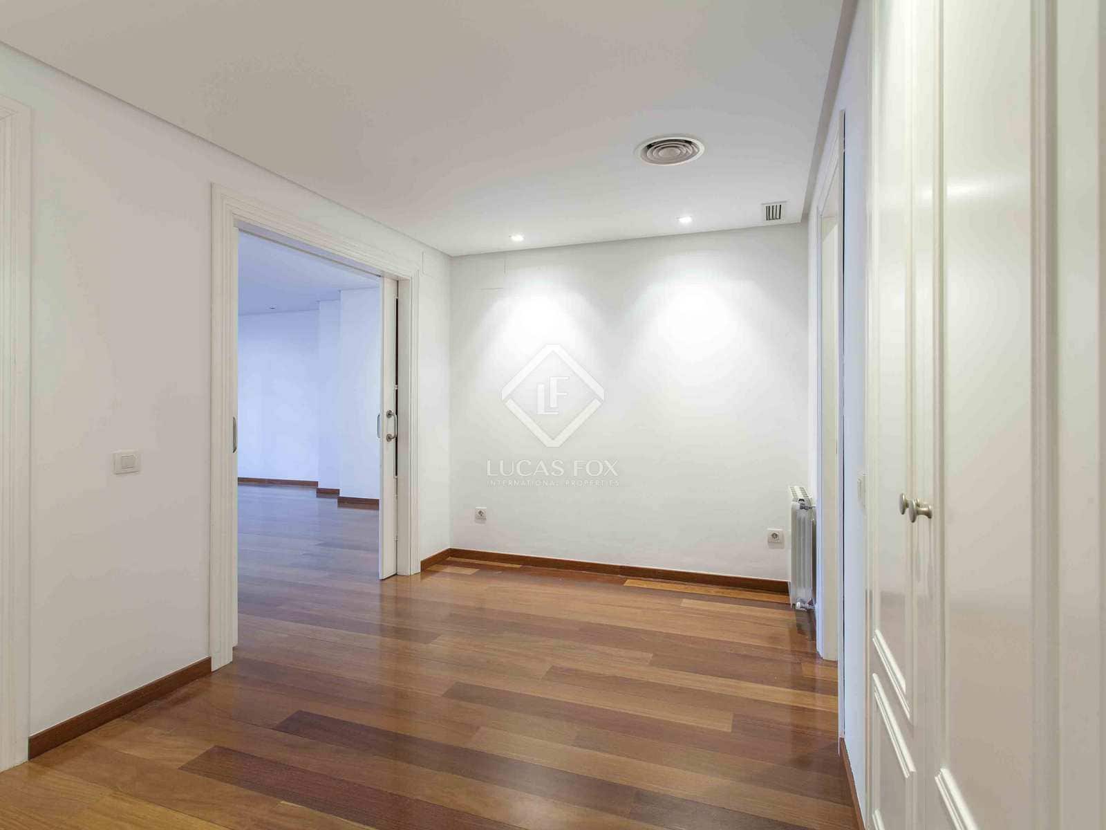 4 slaapkamer Appartement te koop in Valencia stad met garage - € 1.350.000 (Ref: 6840431)