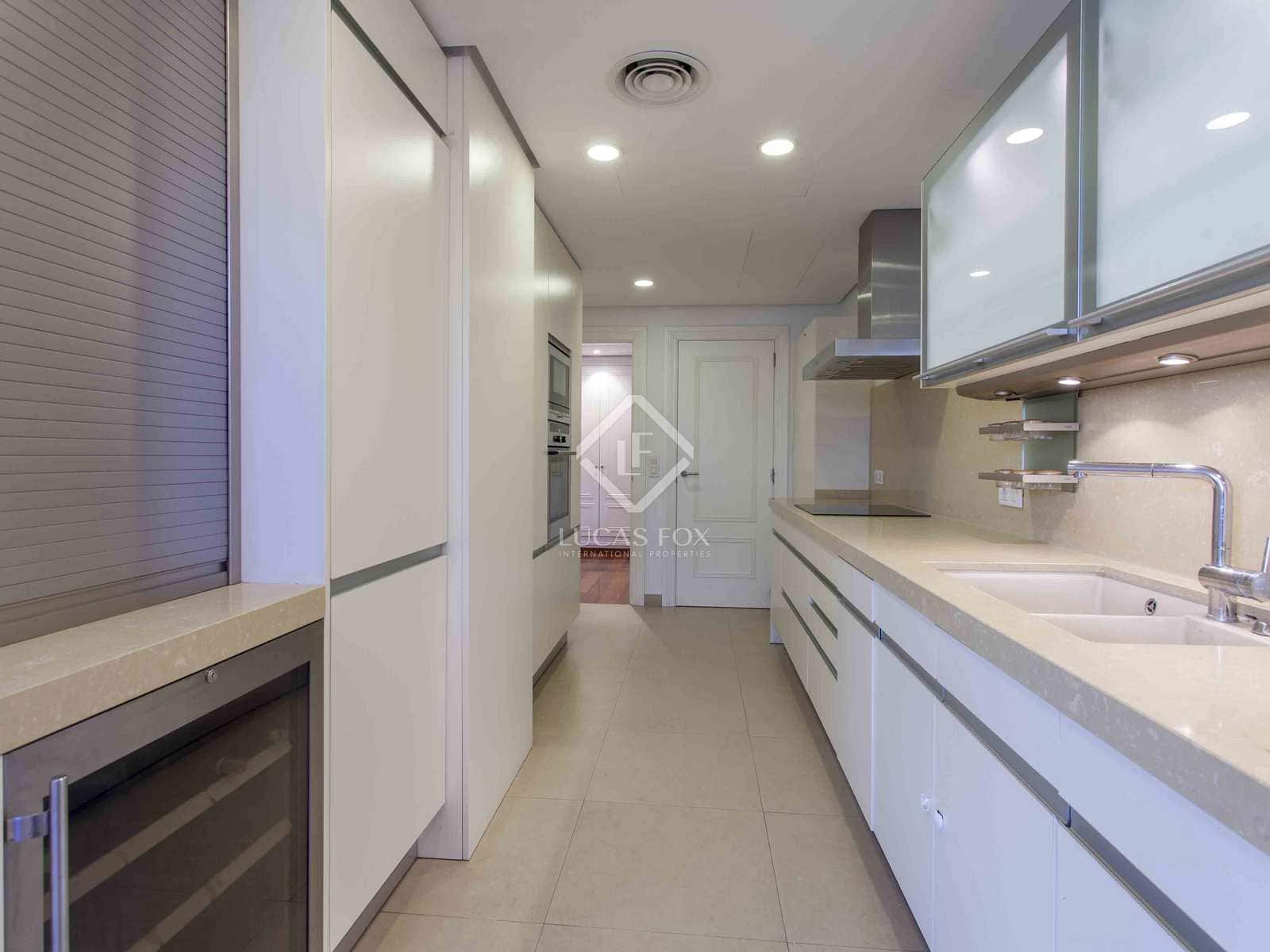 4 slaapkamer Appartement te koop in Valencia stad met garage - € 1.350.000 (Ref: 6840431)