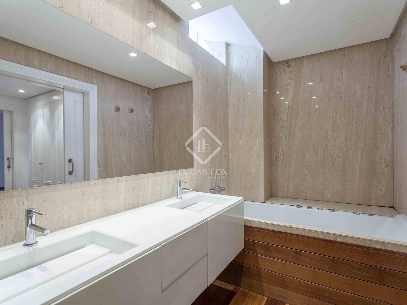 4 slaapkamer Appartement te koop in Valencia stad met garage - € 1.350.000 (Ref: 6840431)