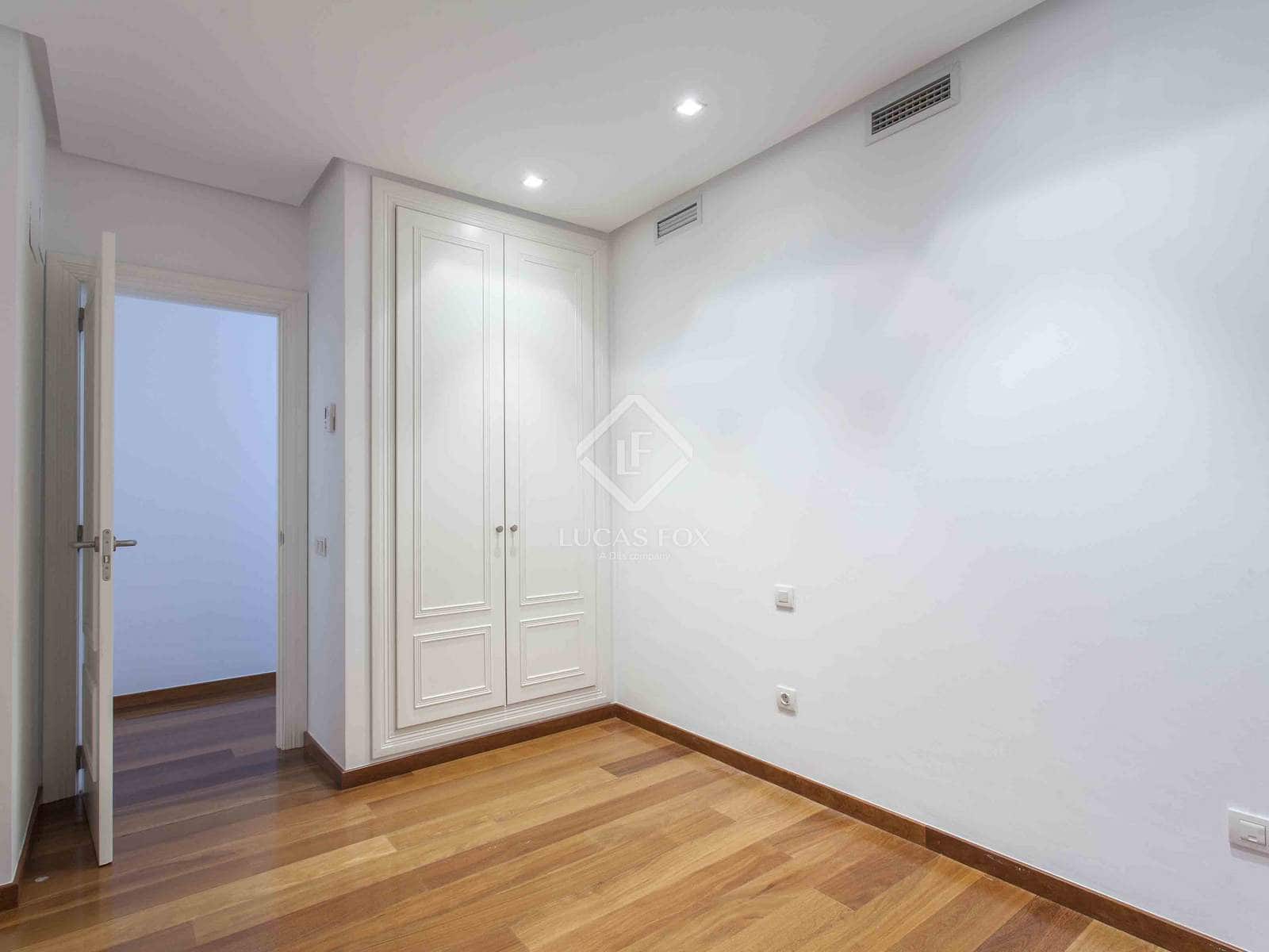 4 slaapkamer Appartement te koop in Valencia stad met garage - € 1.350.000 (Ref: 6840431)