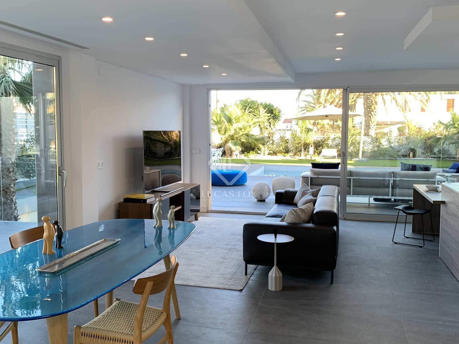 6 bedroom Villa for sale in El Campello with pool garage - € 1,790,000 (Ref: 6850873)