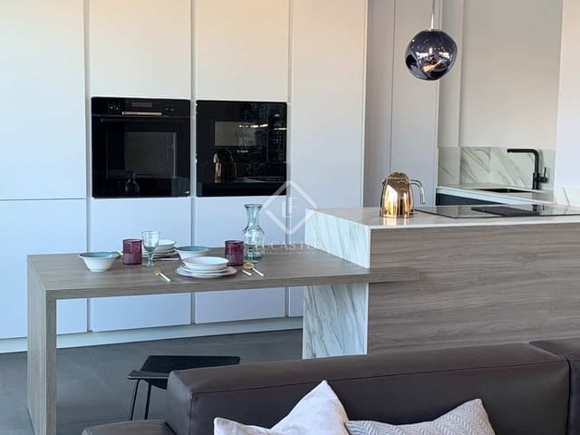 6 bedroom Villa for sale in El Campello with pool garage - € 1,790,000 (Ref: 6850873)