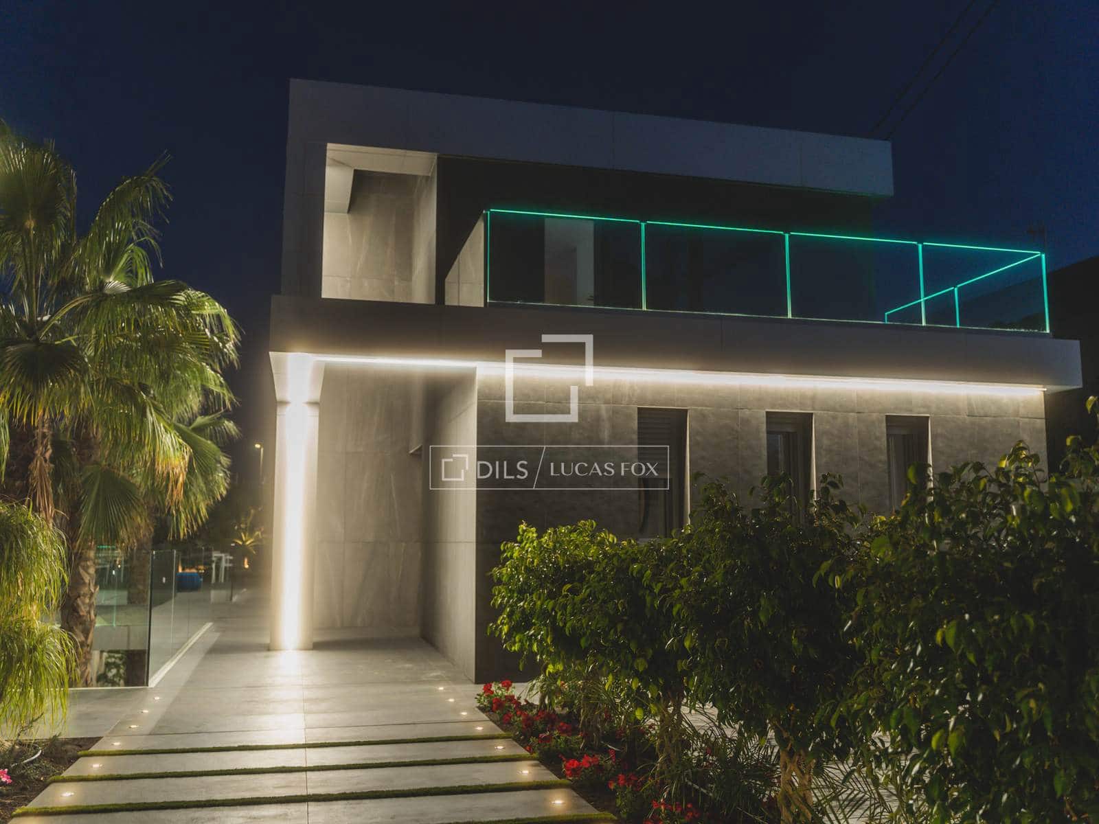 6 bedroom Villa for sale in El Campello with pool garage - € 1,790,000 (Ref: 6850873)