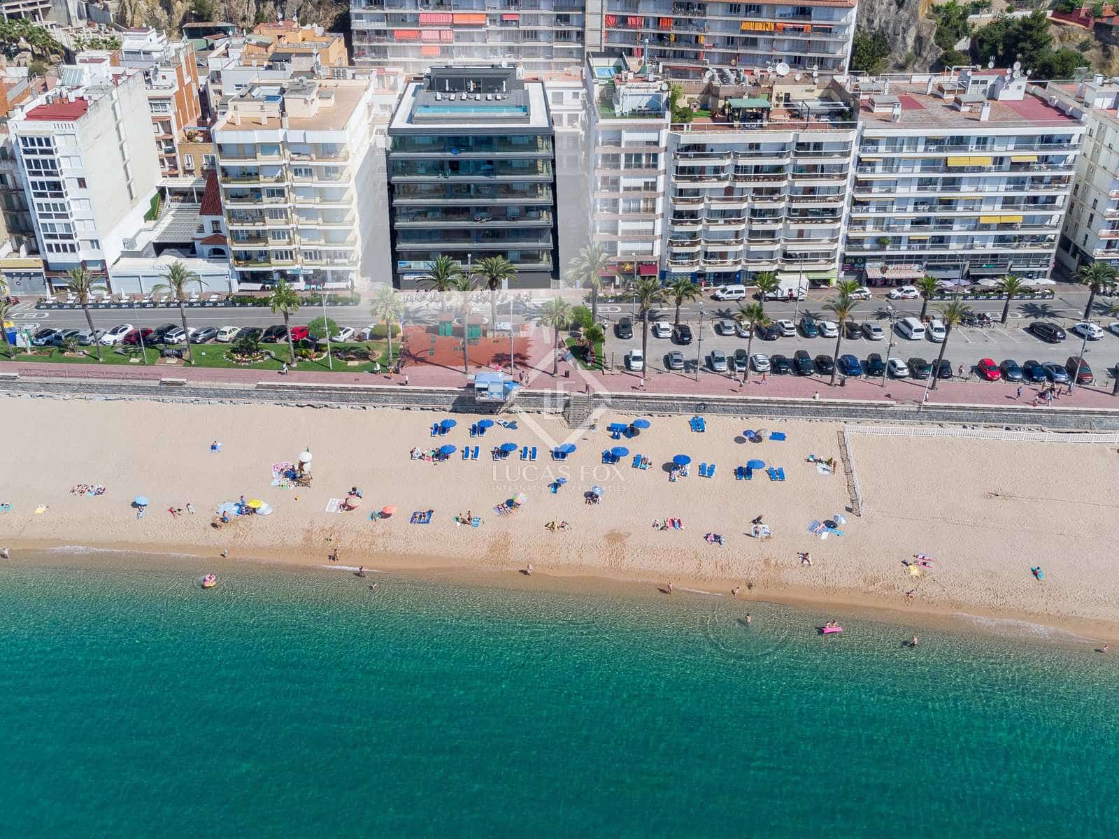 2 soverom Leilighet til salgs i Lloret de Mar med svømmebasseng garasje - € 365 000 (Ref: 6865627)