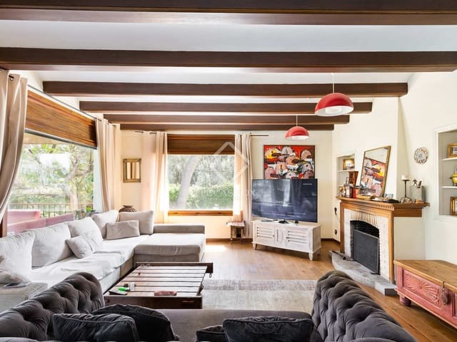 6 slaapkamer Villa te koop in Castelldefels met zwembad garage - € 2.099.000 (Ref: 6874064)