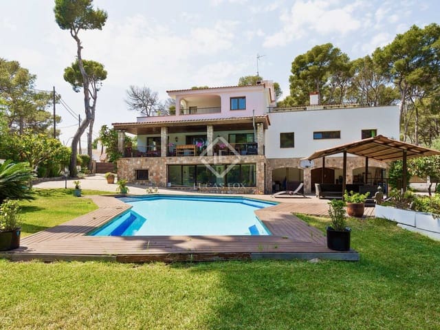 6 slaapkamer Villa te koop in Castelldefels met zwembad garage - € 2.099.000 (Ref: 6874064)