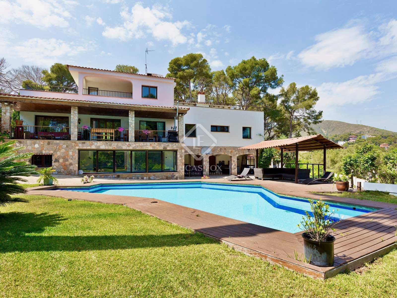 6 slaapkamer Villa te koop in Castelldefels met zwembad garage - € 2.099.000 (Ref: 6874064)