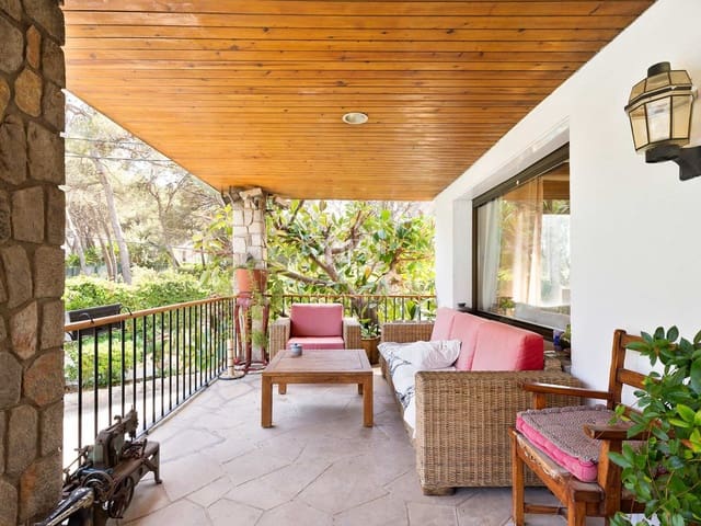 6 slaapkamer Villa te koop in Castelldefels met zwembad garage - € 2.099.000 (Ref: 6874064)