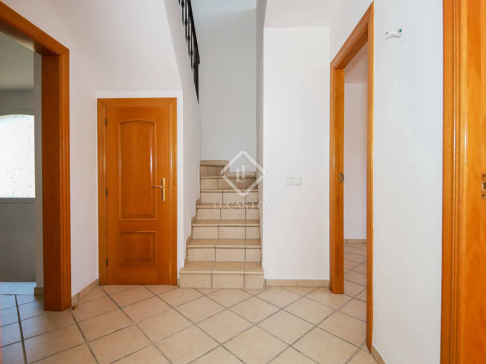 7 slaapkamer Villa te koop in Tarragona stad met zwembad garage - € 975.000 (Ref: 6884707)