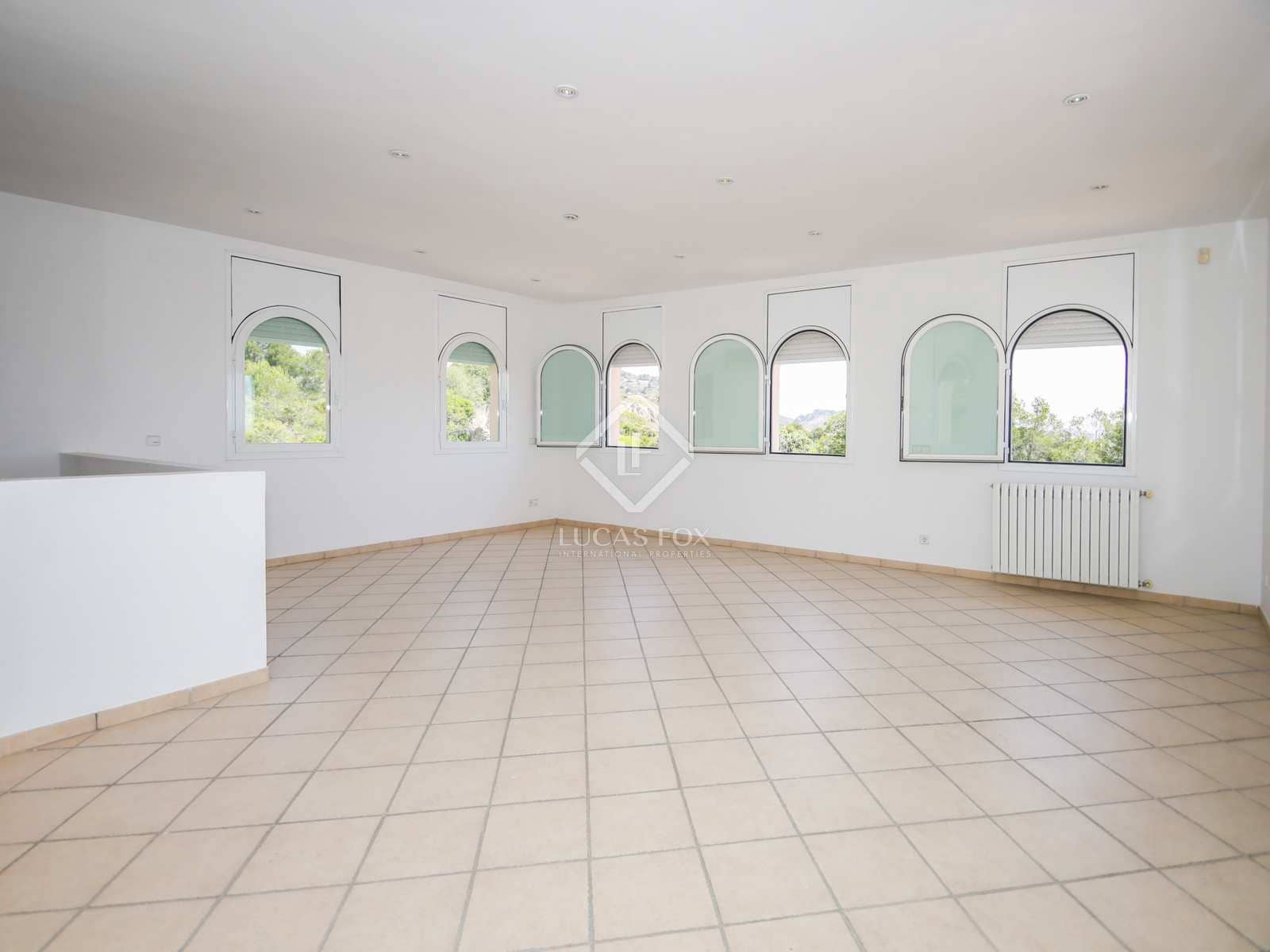 7 slaapkamer Villa te koop in Tarragona stad met zwembad garage - € 975.000 (Ref: 6884707)