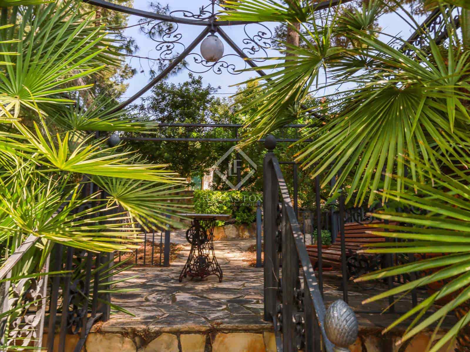 7 slaapkamer Villa te koop in Tarragona stad met zwembad garage - € 975.000 (Ref: 6884707)