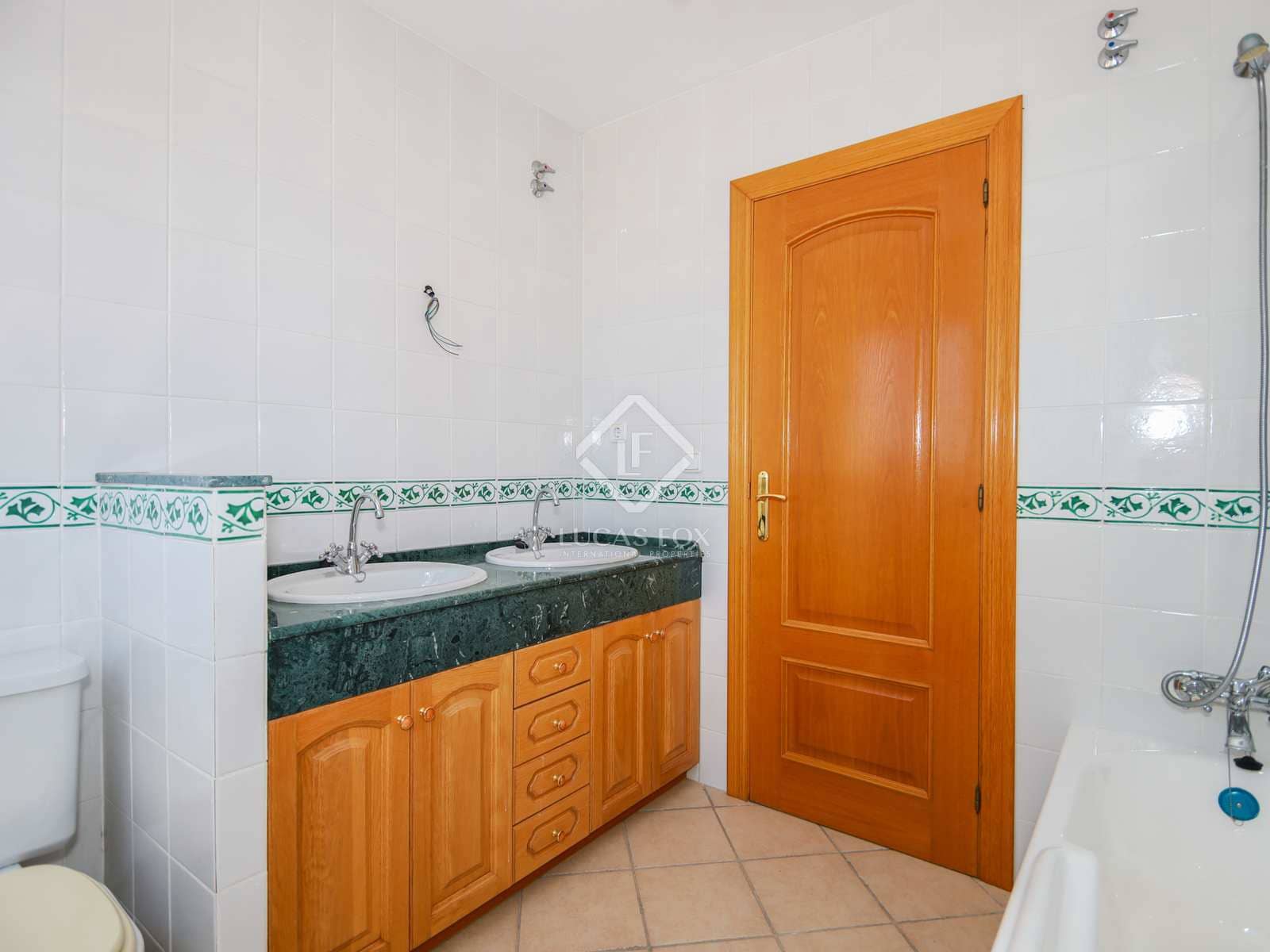 7 slaapkamer Villa te koop in Tarragona stad met zwembad garage - € 975.000 (Ref: 6884707)